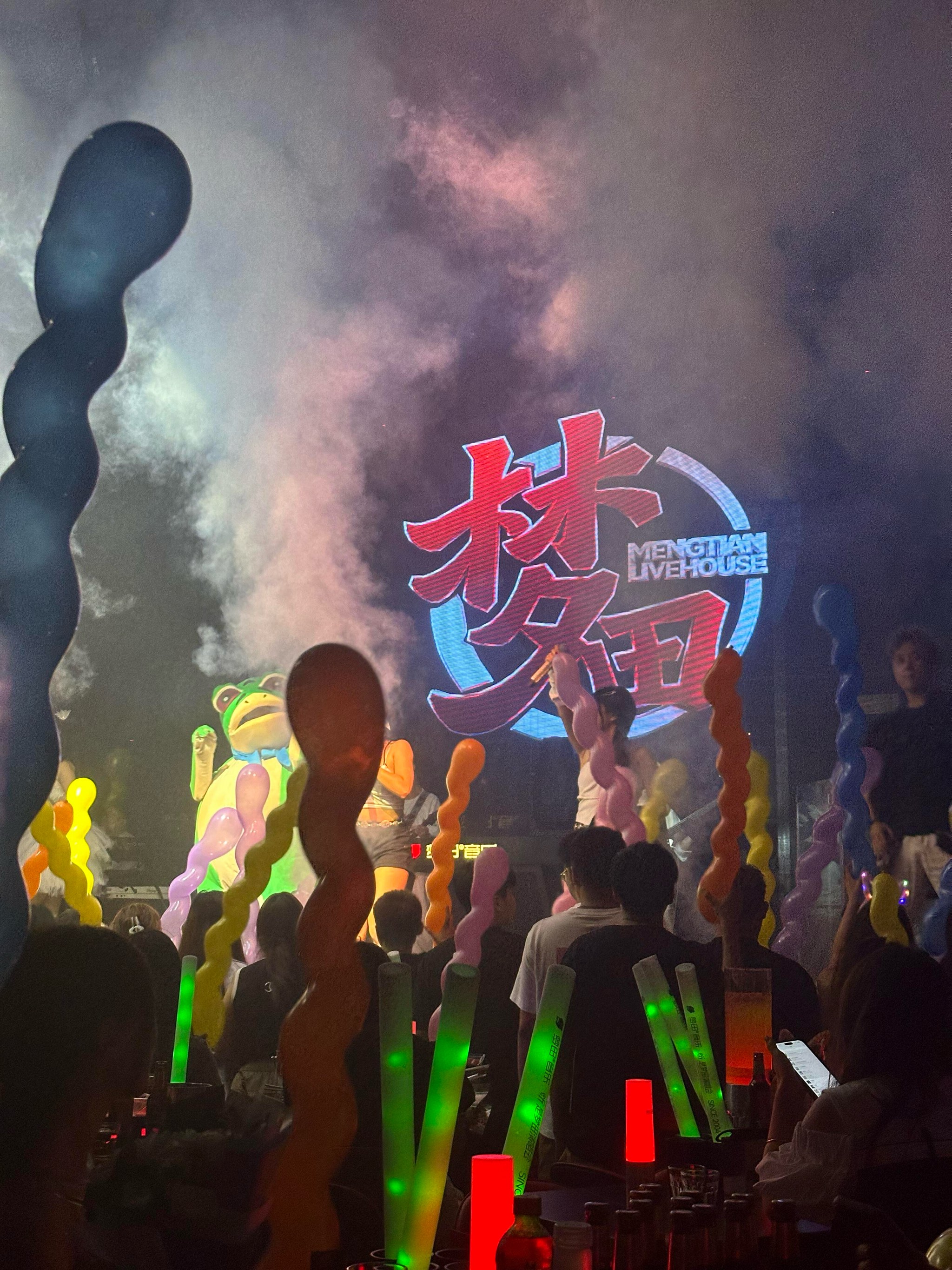 石家庄商务ktv怎么玩才能更尽兴-正定县小时场ktv预定